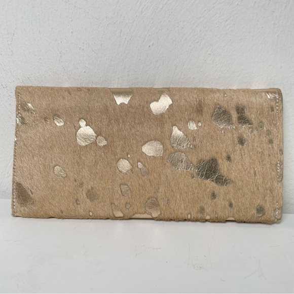 Genuine Fur-On Cowhide Metallic Gold Splatter Paint Handmade Artisan Clutch Boho - Picture 4 of 17